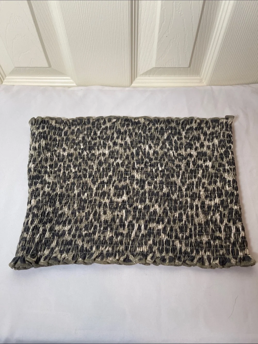 Zenana Outfitters Black and Cream Smocked Valance Panel